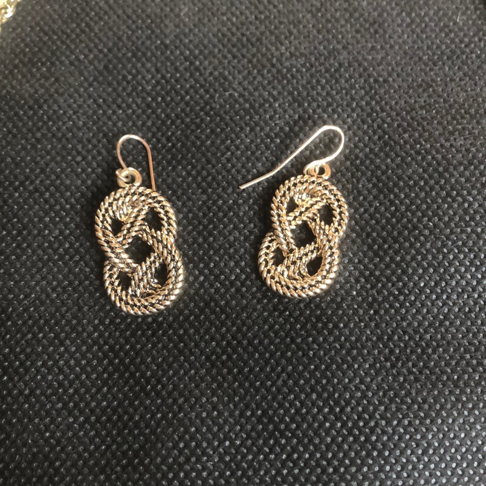 Necklace & Earring Set - Picture 2 of 3